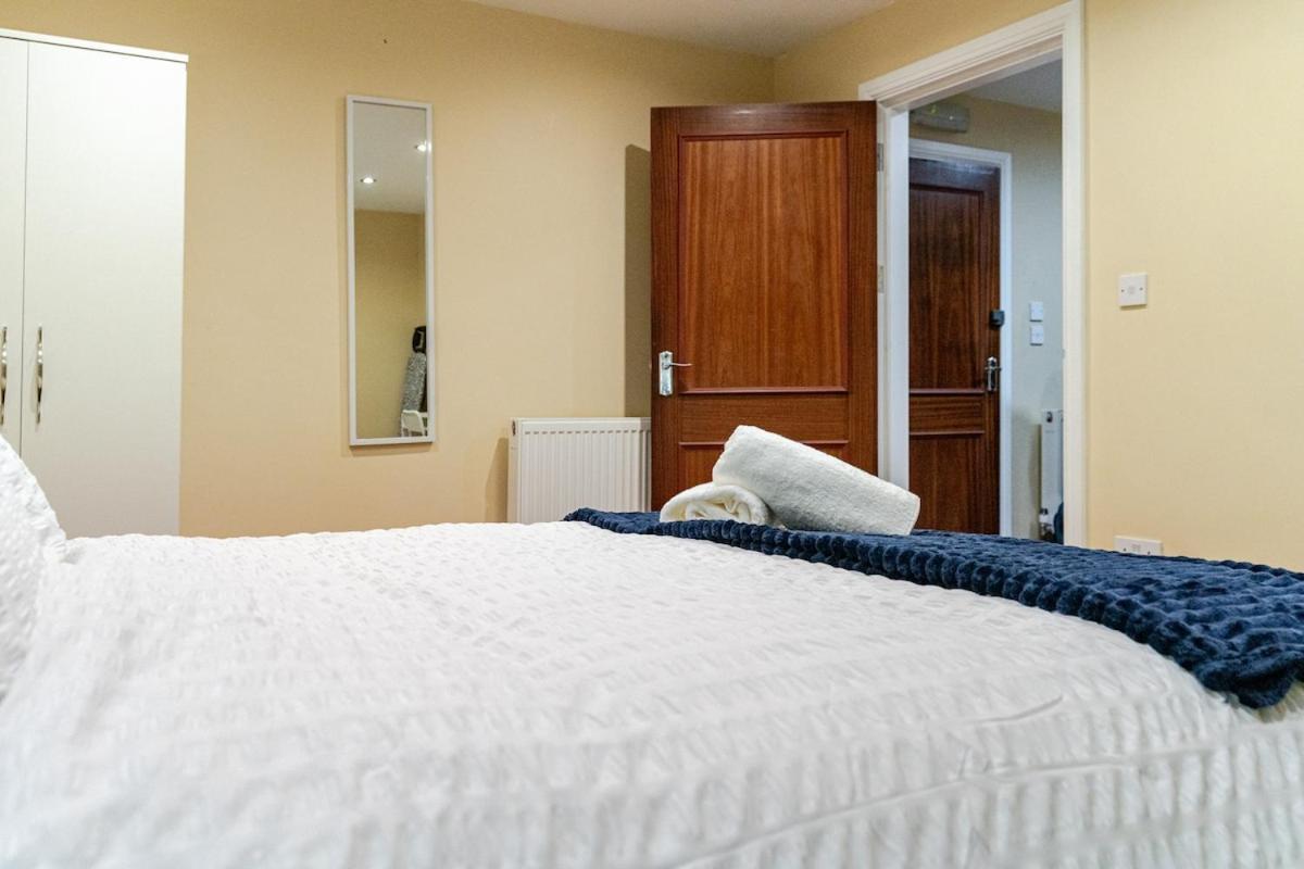 Cozy Flat In Walsall Town Centre Extérieur photo