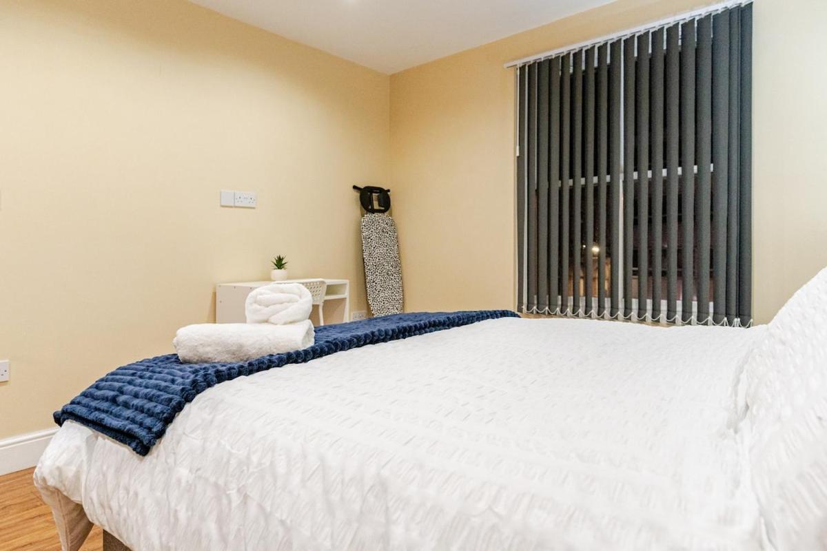 Cozy Flat In Walsall Town Centre Extérieur photo