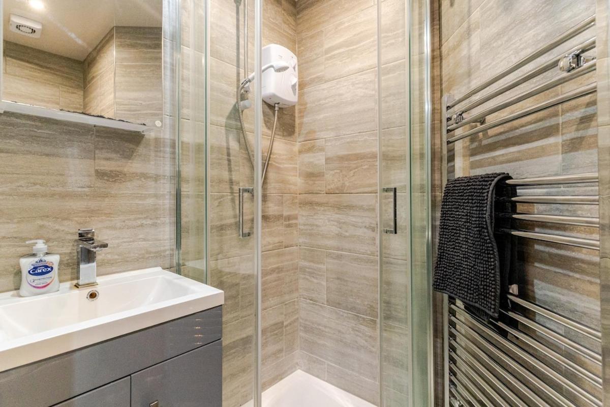 Cozy Flat In Walsall Town Centre Extérieur photo