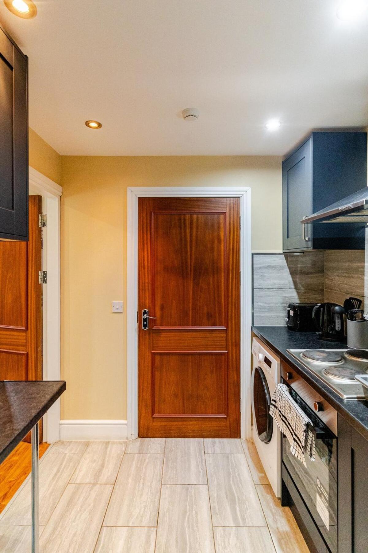Cozy Flat In Walsall Town Centre Extérieur photo
